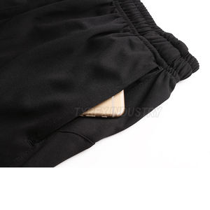 Tenue de tennis légère conçue pour la flexibilité, le confort et des performances élevées sur le terrain. - Product Image 5