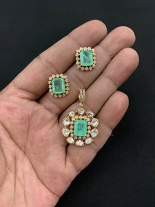 Stylish Gold Plated Classic Zircon Flower Design Claw Setting Necklace Earring <b>Set</b> for Wedding Anniversary <b>Gift</b> Wear for <b>Women</b> - Product Image 4