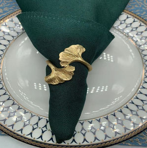 Élégantes bagues en feuille de ginkgo dorées et filigranées pour une mise en scène de table raffinée et artistique. Achetez maintenant disponible à prix de gros. - Product Image 3
