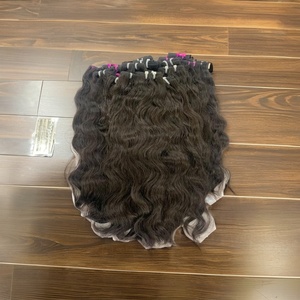 Mejor precio 100% Extensiones de cabello virgen Remy indio natural crudo Paquetes de ondas suaves sin procesar - Product Image 6