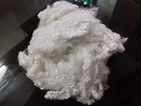 Fibre de polyester recyclée de haute qualité 7D64HC, fibres creuses conjuguées non siliconées, certifiées OEKO-TEX GRS, ignifuges