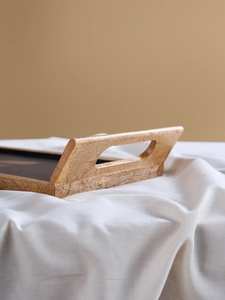 Plateau de service en bois rectangulaire, base noire, peint à la main, design moderne, mariage, écologique, passe au lave-vaisselle - Product Image 4