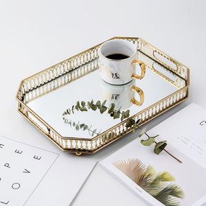 Wholesale Luxury <b>Octagonal</b> Gold <b>Mirror</b> Tray Bulk Hotel Serving Platter with Elegant Ornate Lattice Frame and Integrated Handles - Product Image 1