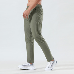 Nouveaux leggings de yoga pour hommes, longueur intégrale, noirs, avec coutures géométriques, sans couture, extensibles dans quatre directions, en spandex et polyester - Product Image 1