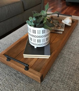 Bandeja de madera con asas metálicas estilo rústico, portátil, para catering y decoración del hogar, bandeja multiusos de calidad comercial y ecológica. - Product Image 1