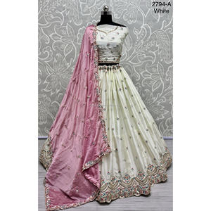 Collections de velours de vêtements de mariée indiens pour la mariée avec le travail de Zarkhan par Fabzone - Product Image 2