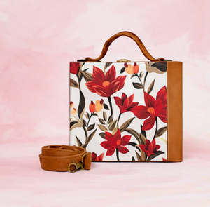 Bolso de Mano Tipo Maleta con Estampado de Flores Rojas, Estructura de Madera Artesanal, Acabado Mate con Tela de Gamuza Satinada, Bolso de Diseño de Lujo - Product Image 2