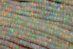 Cuentas Redondas Lisas de Ópalo Etíope Natural de Grado AAA, Multicolor, 3mm-5mm, Agujero de 0.40mm, para Fabricación de Joyas, Efecto de Color/Fuego, Octubre - Product Image 3