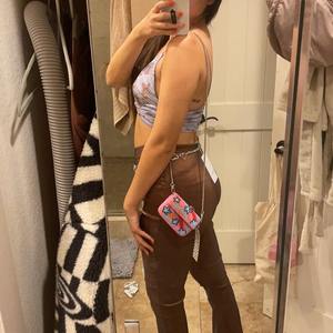 Nouveauté promotionnelle : Petites pochettes carrées brodées de perles pour la Saint-Valentin – Porte-monnaie zippé pour femmes et jeunes filles - Product Image 1