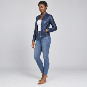 Chaqueta de cuero premium para mujer que combina moda moderna, calidad duradera, forro suave y diseño versátil para el día a día. - Product Image 3