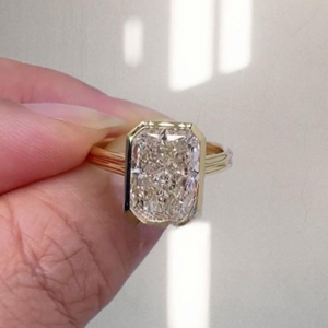 Anillo de Compromiso con Diamante Cultivado en Laboratorio, Corte Radiante, Certificado por IGI, en Oro de 14K, Joyería Nupcial de Lujo para Mujer - Product Image 4