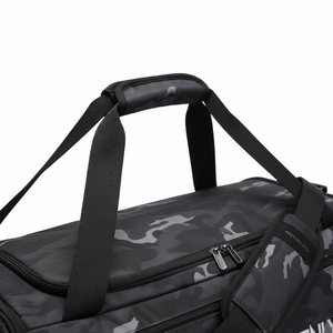 Nouveaux sacs de sport à grande capacité avec logo personnalisé en vente, sacs de sport imperméables pour hommes et femmes - Product Image 4