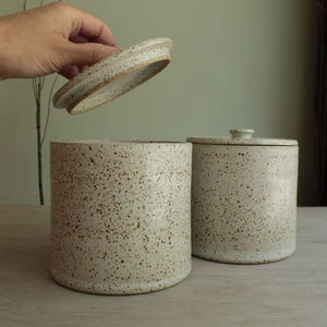 Juego de Recipientes Minimalistas con Acabado Glaseado Moteado, Tapa Segura y Diseño Liso, Elegante Organizador para Encimera o Despensa - Product Image 3