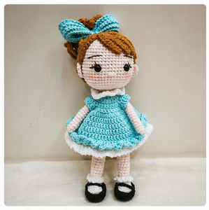 Poupée longue en crochet faite à la main pour bébé fille, taille personnalisée, style dessin animé, jouet doux pour filles, cadeau idéal pour bébé, fabrication OEM au Vietnam - Product Image 2