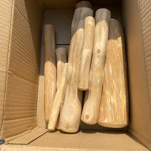 Juguete Masticable para Perros de Madera de Café Sostenible, Producto Natural para Mascotas - Product Image 1