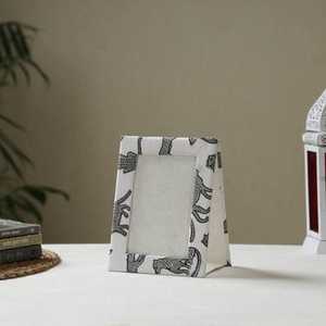 Cadre photo personnalisé luxueux, de la meilleure qualité, en bois artisanal avec incrustation d'os, métal et résine pour la décoration de la maison - Product Image 1