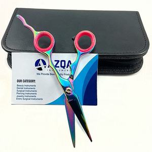 Ciseaux de coiffure professionnels en acier inoxydable pour droitiers avec manche ergonomique moyen et lames émoussées pour la coiffure en salon - Product Image 4