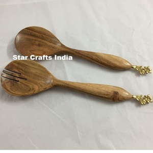 Ensemble de cuillères en bois de style luxueux, jetables et biodégradables, parfait pour la décoration de cuisine rustique et l'usage quotidien, avec finition naturelle. - Product Image 3