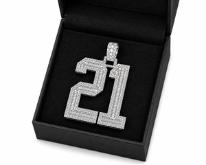 Colgante de Plata 925 con Moissanita y Número Inicial, Estilo Hip Hop, Unisex, Joyería Fina, Regalo para Hombres y Mujeres - Product Image 5