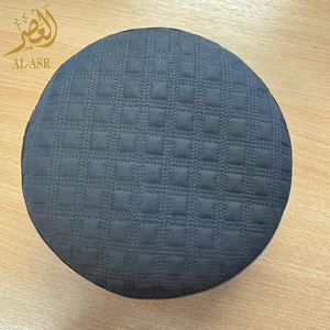 Gorro musulmán ligero de primera calidad con bordado personalizado en color a elección para hombres, para uso en la oración, de algodón suave, sin costuras, tradicional. - Product Image 1