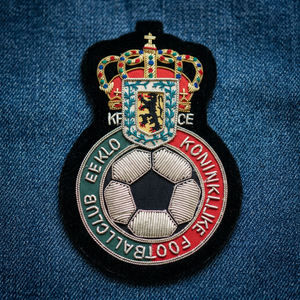 Custom Embroidered Circular <b>Sew</b>-On Fabric Badge With Football Club Crest Design For Garment Application - Product Image 5