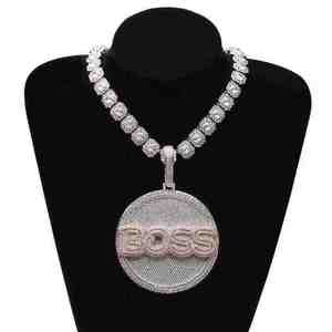 Colgante Iced Out Boss de Aleación Plateada con Diamantes de Imitación, Amuleto Hiphop, Joyería Temática para Hombre, Decoración de Cristal con Forma de Letra - Product Image 1