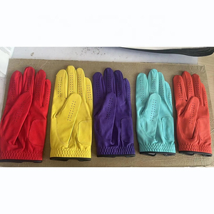 Gants de golf de qualité supérieure, pour droitiers et gauchers, respirants, en tissu doux, avec logo et couleur personnalisés. - Product Image 2