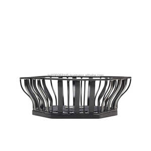 Corbeille à fruits en métal artistique fabriquée à la main avec un ton de cuivre antique pour un thème de cuisine vintage ou un décor de table de ferme - Product Image 5