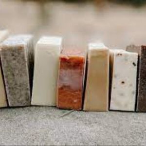 สบู่สมุนไพรพรีเมียม ทำมือด้วยสารสกัดออร์แกนิค เพื่อผิวเนียนนุ่ม EXPAD เวียดนาม - Product Image 2