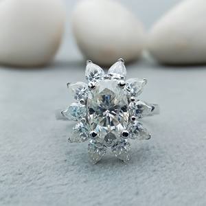 D'VINS JEWELS Bague de Fiançailles et de Mariage Tendance Forme Ronde et Poire, Taille Brillant, Couleur D, Blanc, Argent, Or Certifié - Product Image 2