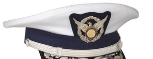 Casquette de luxe formelle à visière pointue, blanche avec broderie feuille de chêne argentée, sangle de menton tressée - Product Image 5