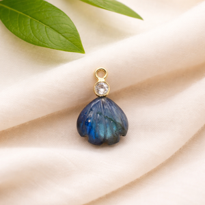 Pendentif Coquille de Labradorite Plaqué Or avec Zircon Cubique Sertie, Bijou Fait Main en Pierre Précieuse, Pendentif Pierre de Naissance pour Femme, Cadeau, Vente en Gros - Product Image 2