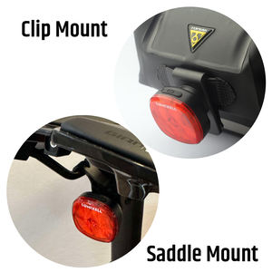 Lumière LED de vélo rechargeable 300LM IPX5 Type-C Combo Set avec étui de chargement Feu arrière à LED pour vélo - Product Image 5