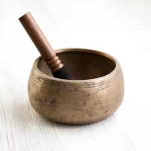 Bol chantant en métal fait main pour la méditation, la thérapie sonore, le yoga, la guérison, la pleine conscience, la pratique spirituelle, la décoration de la maison et du temple - Product Image 3