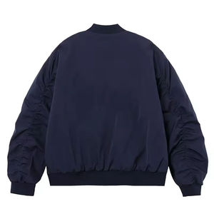 เสื้อแจ็คเก็ตบอมเบอร์สีเทาอ่อนสำหรับผู้ชาย คอตั้ง ปิดด้วยซิป สไตล์ลำลอง สีพื้น ผลิตจากโพลีเอสเตอร์ เหมาะสำหรับใส่ในฤดูใบไม้ร่วง ทรงปกติ - Product Image 2