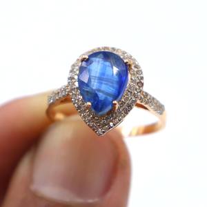 Anillo de Plata de Ley 925 Chapado en Oro Rosa con Piedra Natural de Cianita Azul Intenso, Anillo con Gema de Diamante, Regalo - Product Image 1