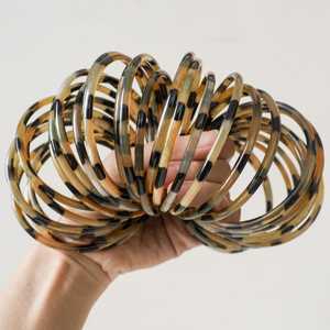 กำไลเขาควายขัดเงาธรรมชาติสร้อยข้อมือโบโฮนำโชคสไตล์สัตว์ของขวัญที่เป็นมิตรกับสิ่งแวดล้อม - Product Image 3