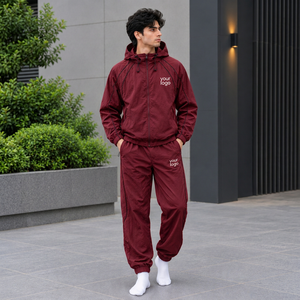 Veste coupe-vent oversize pour homme, coupe décontractée streetwear, légère, fermeture éclair, confectionnée sur mesure pour les collections de marques de mode - Product Image 1