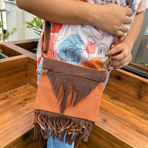 Custom Genuine Leather Canvas Water Resistant Purse for Women's Western Luxury Cowhide Leather Crossbody Fringe Shoulder Bags - Product Image 3