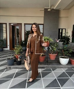 chiku embroidery cotton <b>top</b> Women casual ethnic wear Loose fit all seasons <b>top</b> India Pakistan style SHAGUN 86282 - Product Image 3