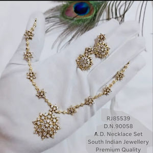 Conjunto de Collar y Pendientes Brillantes Chapados en Oro de 14K para Novia, Joyería de Boda India para Mujer, Ideal para Fiestas - Product Image 1