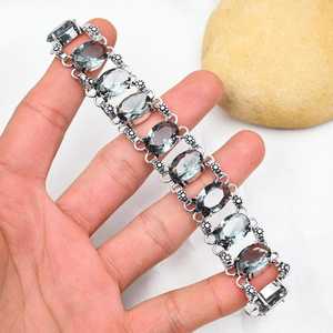 กำไลข้อมือเงินแท้ 925 ประดับพลอยอเล็กซานไดรต์ งานแฮนด์เมด ดีไซน์หรูหรา ของขวัญสำหรับเธอ - Product Image 2
