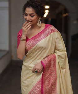 Sari tradicional indio de seda con borde rosa y blusa para bodas, sari largo hasta el suelo para mujer de la India y Pakistán - Product Image 4