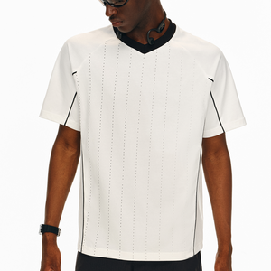 Camiseta de Fútbol con Cuello en V Unisex, Negra y Verde Lima, Sólida, Absorbente de Humedad, Manga Larga, Holgada, Transpirable, 100% Poliéster Malla, para Todas las Temporadas - Product Image 4