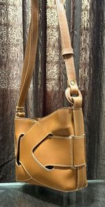 Sac à main en cuir fait main personnalisé pour femmes, sac fourre-tout à fleurs gravées à la main, sac à bandoulière vintage de créateur - Product Image 3