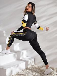 Nuevo Conjunto Deportivo de Dos Piezas para Mujer, con Logotipo Personalizado, Bordado, 100% Algodón, Top Corto y Pantalones de Felpa - Product Image 2