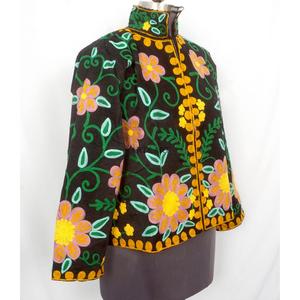 Veste matelassée artisanale en tissu Cotrise brodée de fleurs, avec détails boutonnés, doublure rayée en coton, respirante, écologique, épaisse pour l'hiver - Product Image 4