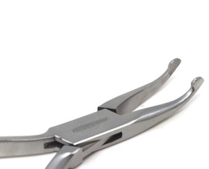Alicates de Ortodoncia de Alta Calidad para Doblar Alambres Quirúrgicos, 14 cm, Curvos, Punta Serrada Howe, Manuales, Reutilizables, Certificación CE Clase I - Product Image 3