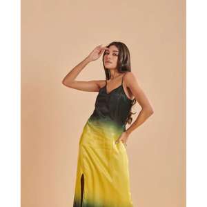 Robe d'été décontractée pour femme, longue, à bretelles spaghetti, avec fente latérale, effet tie-dye ombré, lavable, en tissu naturel - Product Image 3