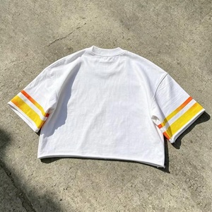 เสื้อยืดโอเวอร์ไซส์ผ้าคอตตอนหนา พิมพ์ลายกราฟิกตามสั่ง OEM พร้อมดีเทลแถบลายที่แขนเสื้อสองชั้น - Product Image 2